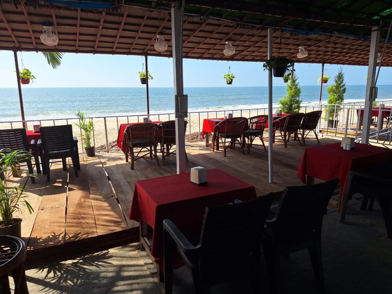 Happy Shack Beach And Wooden Huts Colva Extérieur photo